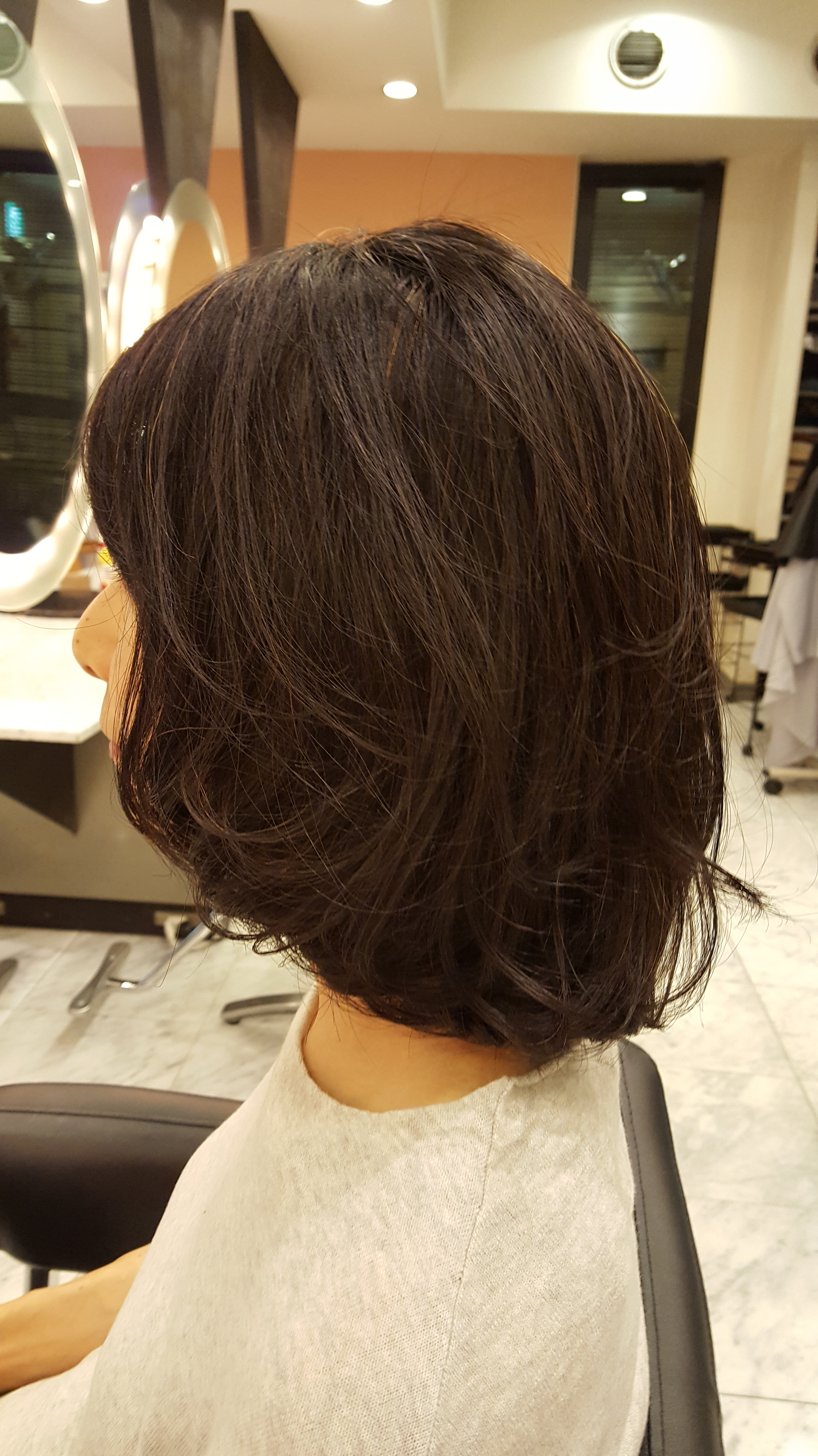 50代ヘアカタログ ミディアムヘア 50代60代のご婦人の髪型を素敵にする美容師樽川和明